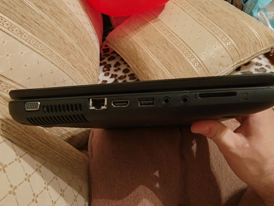 Ноутбук Intel Core i3 – почти новый!