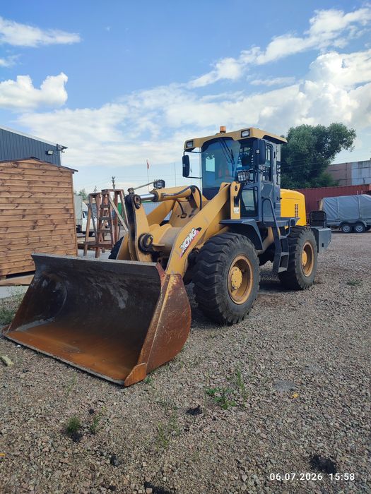 Продам погрузчик XCMG LW300FN