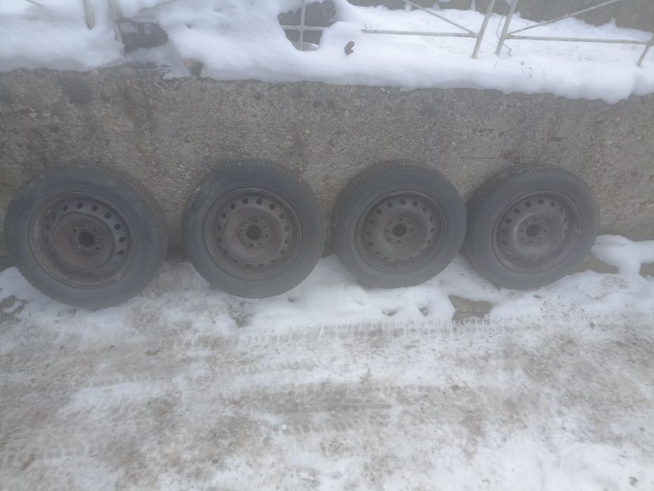 Продавам гуми с джанти