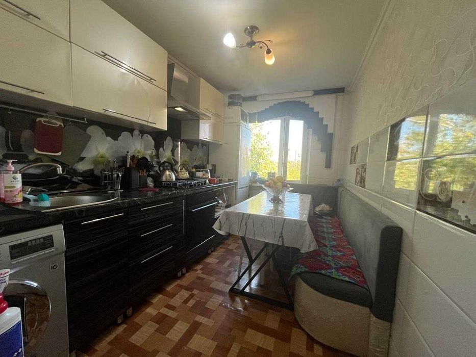 4х ком. по пр. СТРОИТЕЛЕЙ 17 + два балкона""