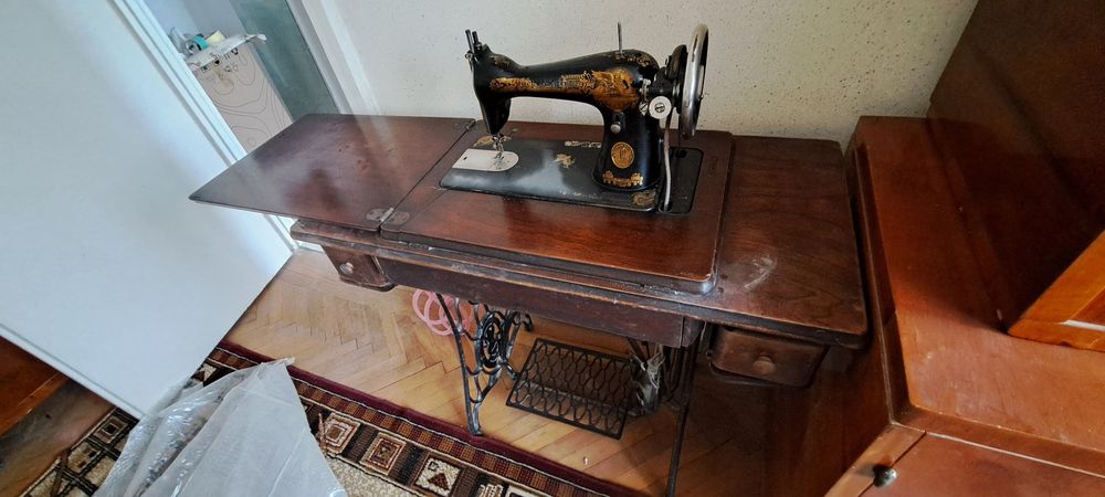 Masina cusut veche Singer