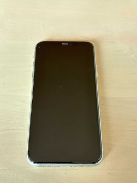 iPhone 11, 64GB, White