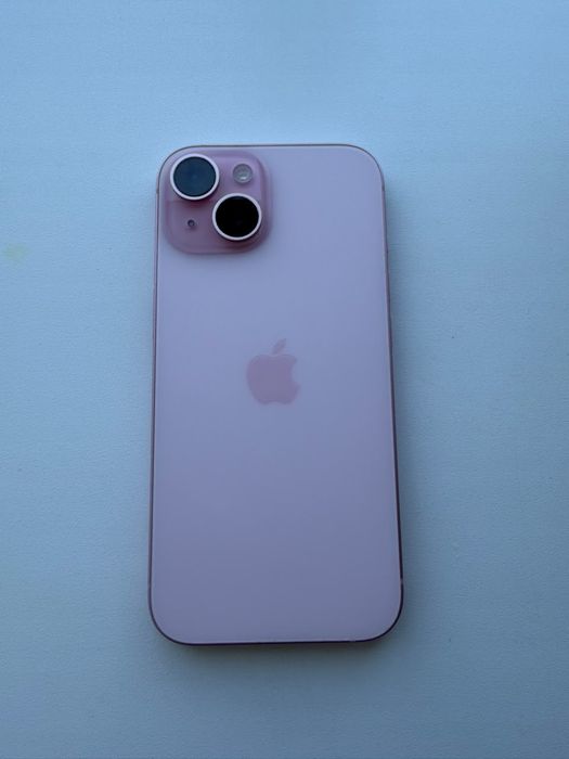 IPhone 15, телефону 2 года