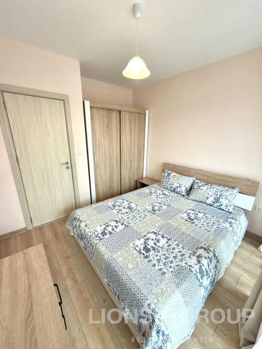 Лайънс груп Ви предлага под наем двустаен апартамент в района на ХЕИ