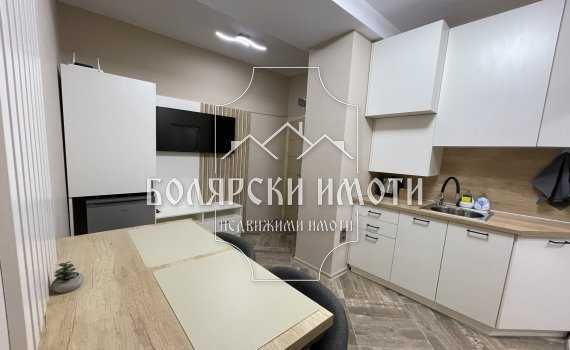 Дава се под наем Едностаен апартамент в Велико Търново, Център - 17 кв.м за 198.9 € - Снимка #3