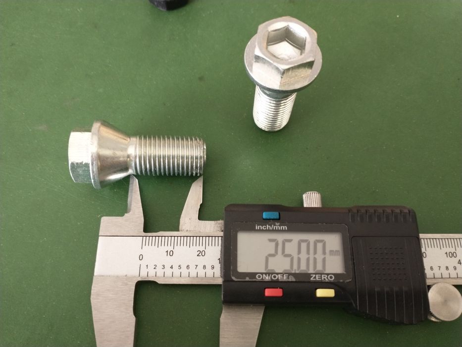 Prezoane cu cap scurt pentru flanșe Distantiere VW Audi Mercedes BMW