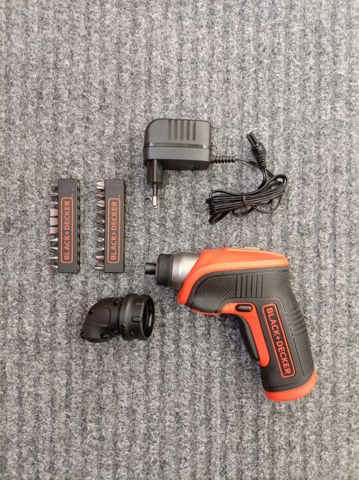 Акумулаторна отвертка BLACK+DECKER Set, 3.6V, 1.5 Ah,5.5 Nm