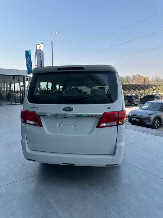 JAC M3 mikroavtobuslari hamyonbop narxlarda