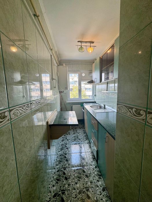 Apartament 2 camere semidecomandat