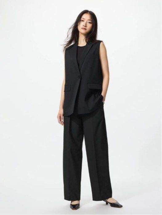 Кардиган, платье, женские футдолки, бельё и многое другое от UNIQLO