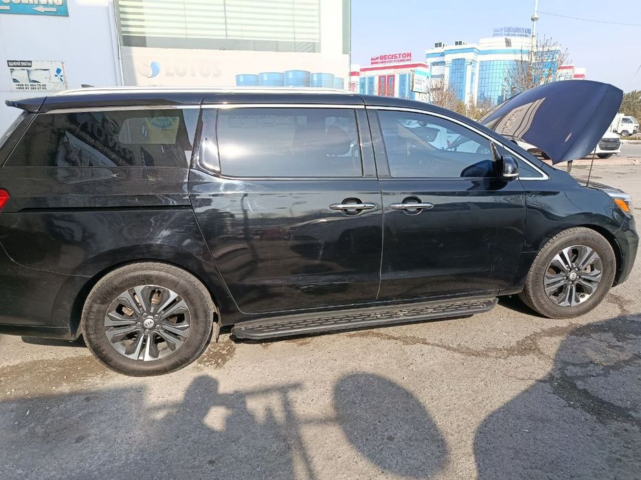 Kia Karnival Arzon Narx