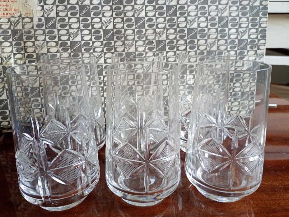 СОЦ кристални чаши стар  български кристал Подробности в описанието
