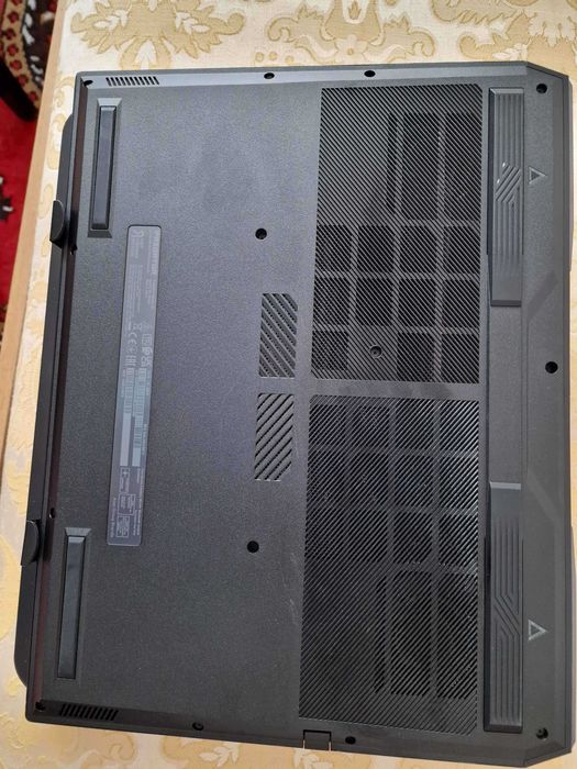 Acer Predator Helios 18, RTX 4090, i9-14900HX, 250Hz екран, в гаранция