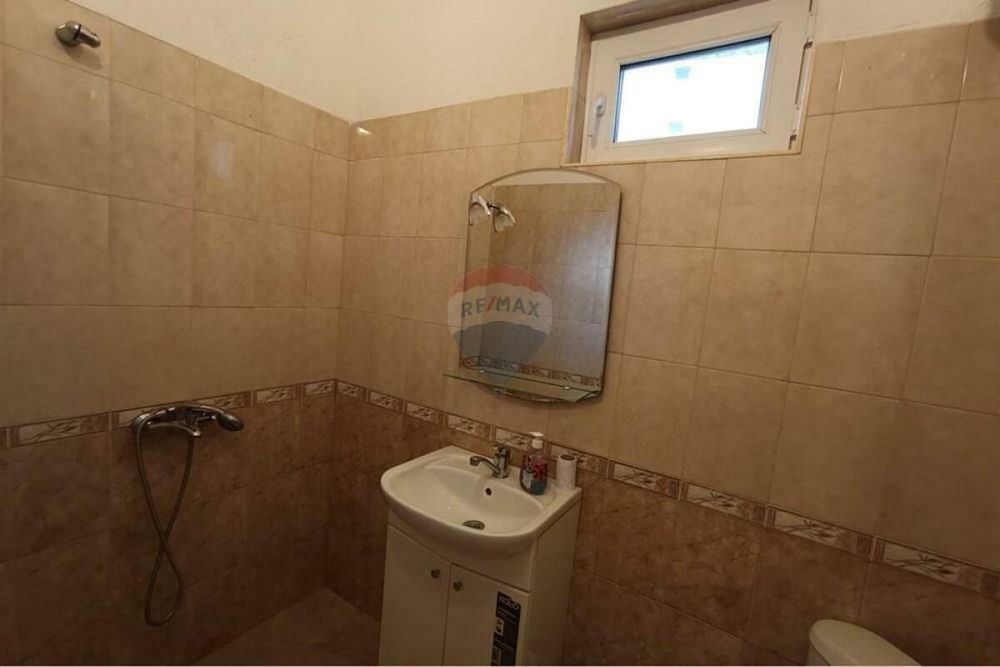 Студио за продажба