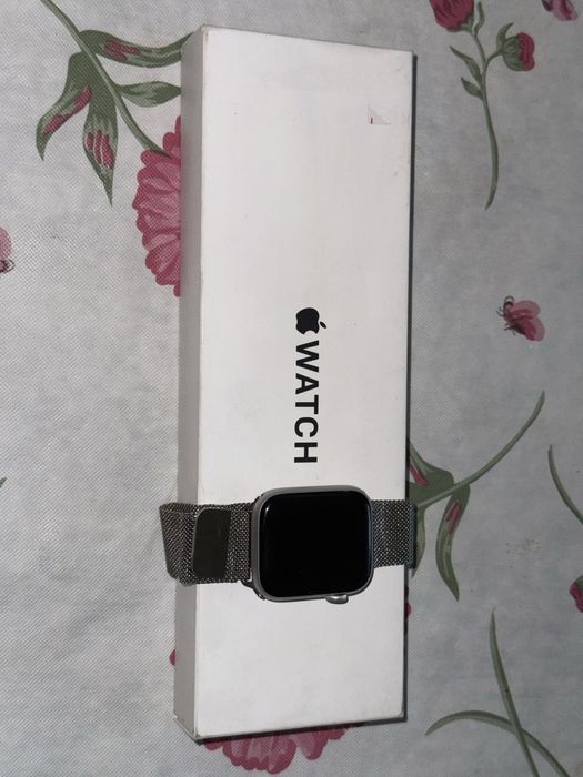 Apple watch SE-2 44mm