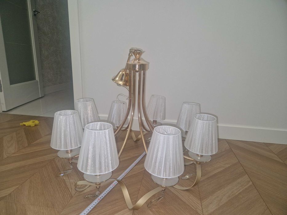 Люстра для комнаты