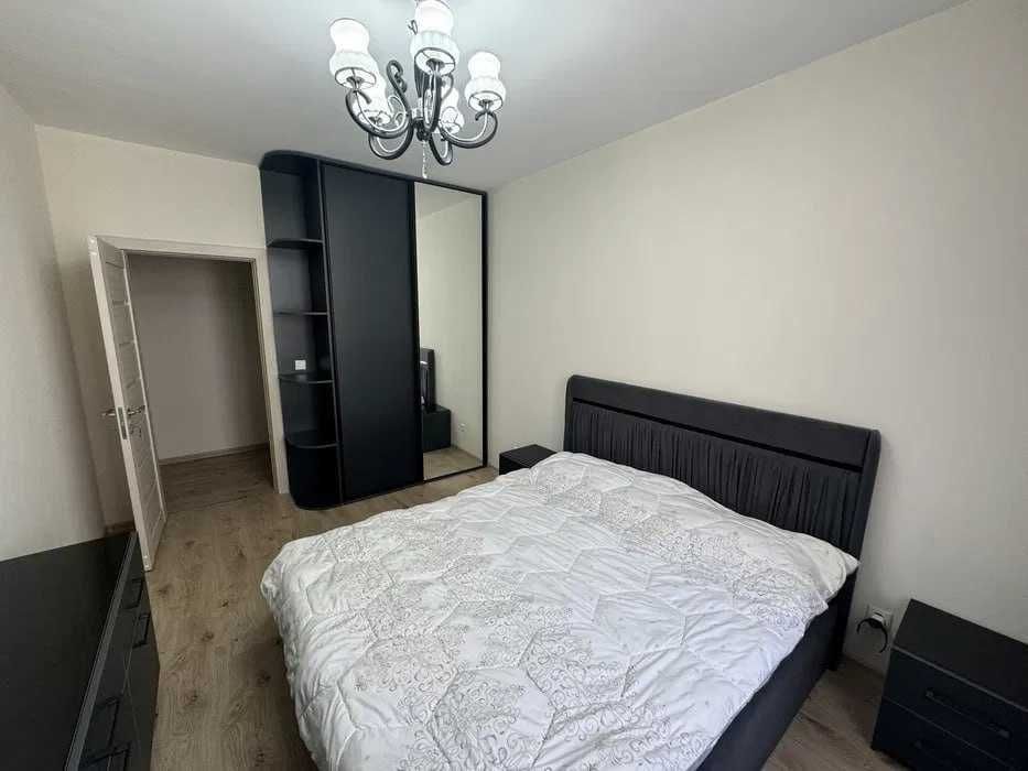 Bodomzor metro 5 daqiqa uzoqlikda arenda