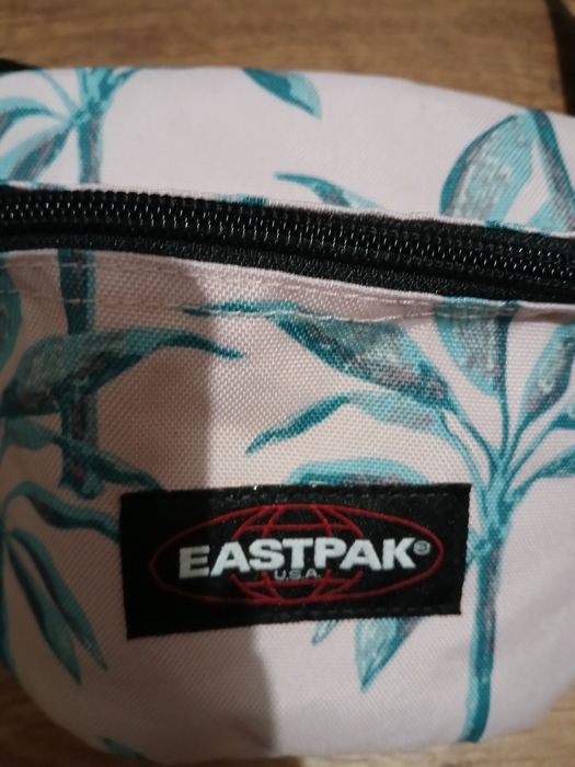 Eastpak чанта оригинална