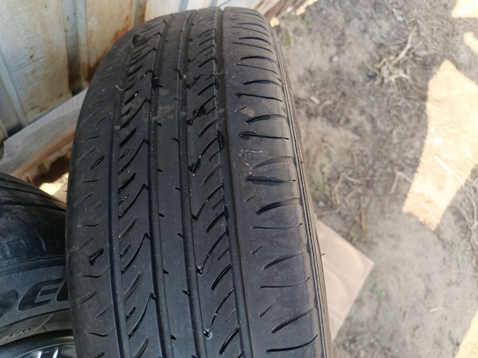 Продам резину на 15