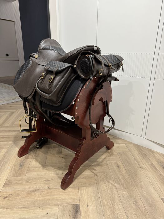 Подставка под седло