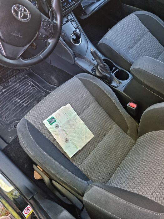 Toyota Auris Hibrid An fabricație  2019 model  TEAM.