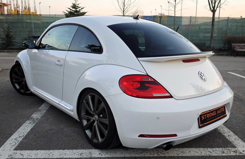 Volkswagen Beetle 2.0 TSI 200 CP Automat