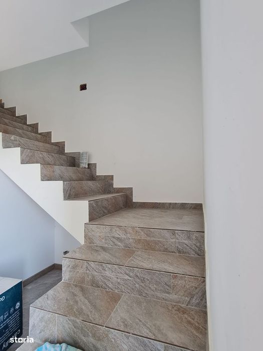 Casă nouă cu 5 camere