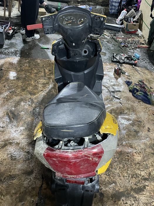 продам м8 срочно