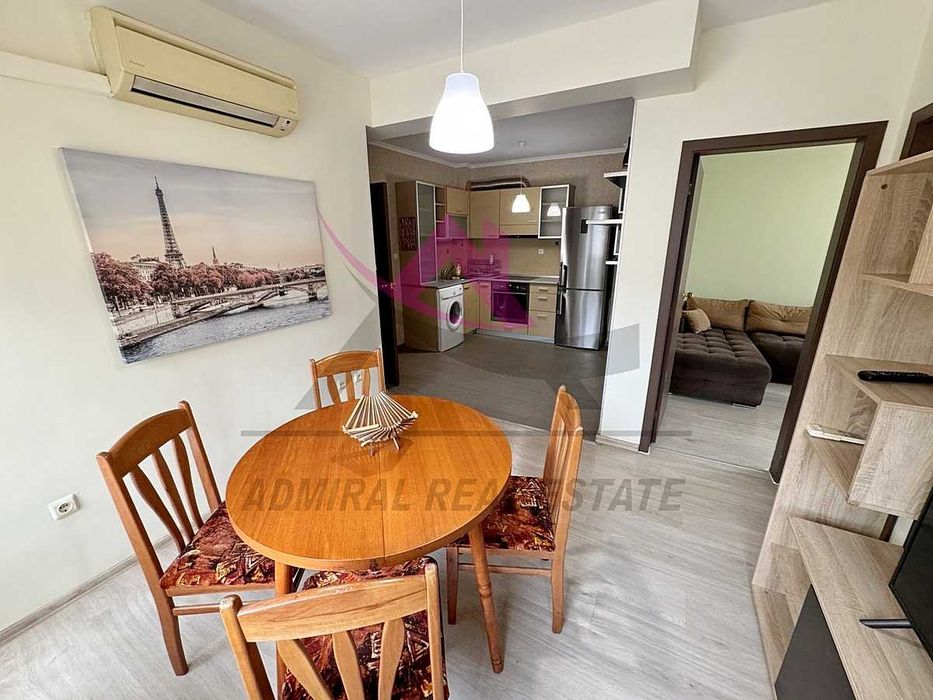 Дава се под наем Тристаен апартамент в Варна, Колхозен пазар - 60 кв.м за 562 € - Снимка #1