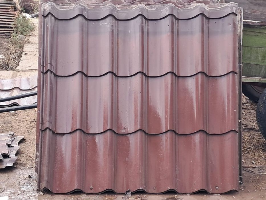 Vand 16 foi tigla metalica (tabla acoperis) maro