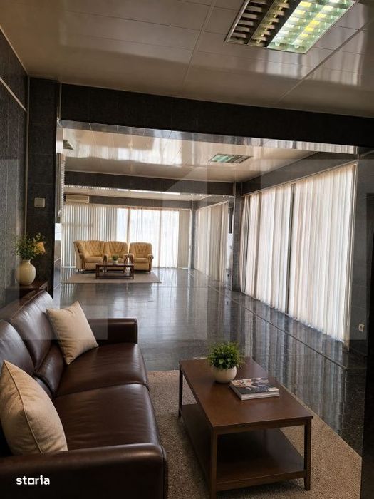Casa in centrul Slatinei cu spatiu comercial la parter
