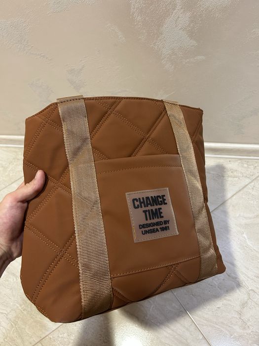 Дамска ЧИСТО НОВА чанта.