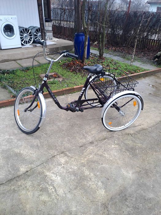 Tricicleta de vanzare,origine Germania in stare bună.