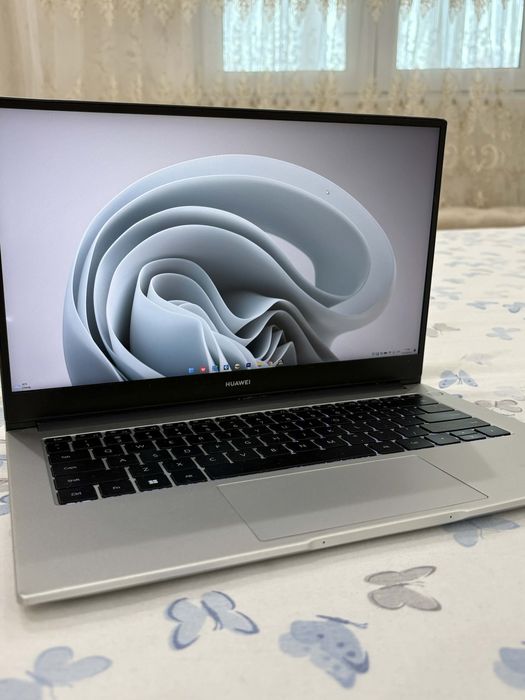 Лаптоп Huawai