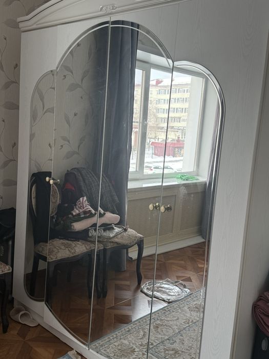 Продам спальный гарнитур