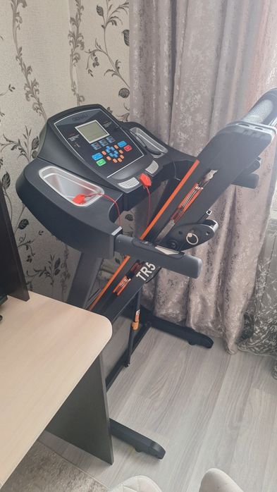 Беговая дорожка Genau TR50.