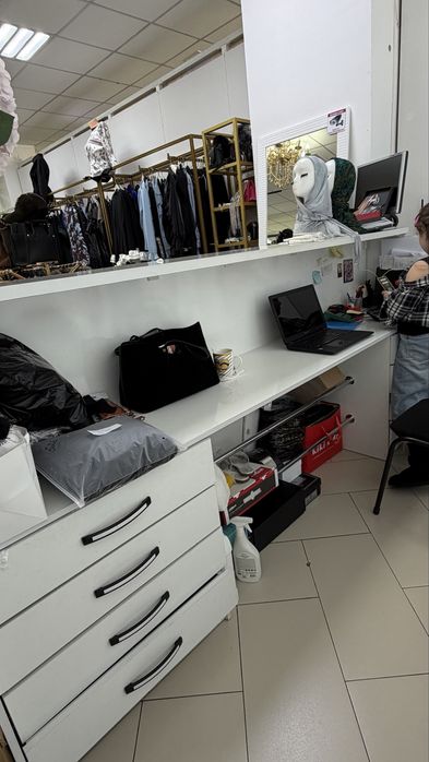 Ресепшен для бутика