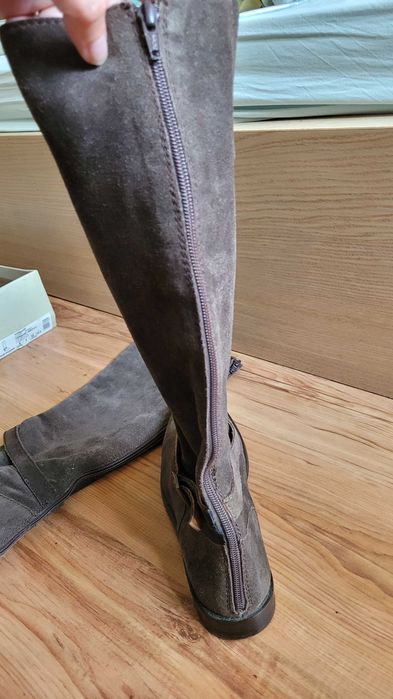 Vand cizme piele intoarsa maro