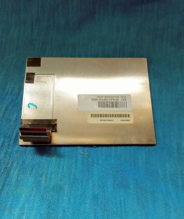 Экран от телефона новый.