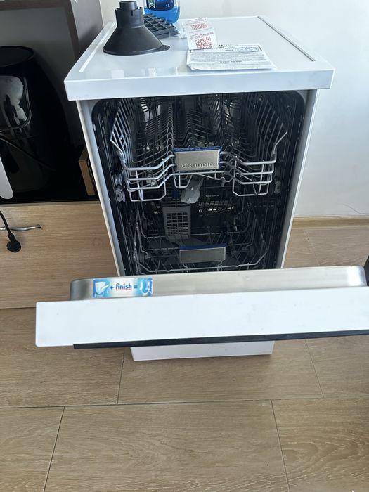 Миялна машина Grundig