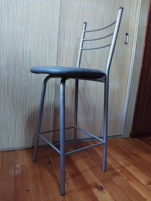 Продам стулья барные абсолютно новые 4шт.