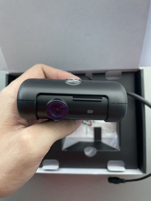 Mercedes-Benz Drive View 4K (видеорегистратор)