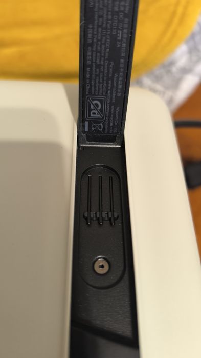 Wacom One Creative Pen Display графичен дисплей таблет