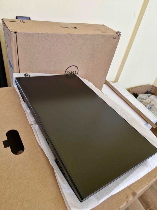 2 ЧИСТО НОВИ монитора Dell P2425H 24 инча