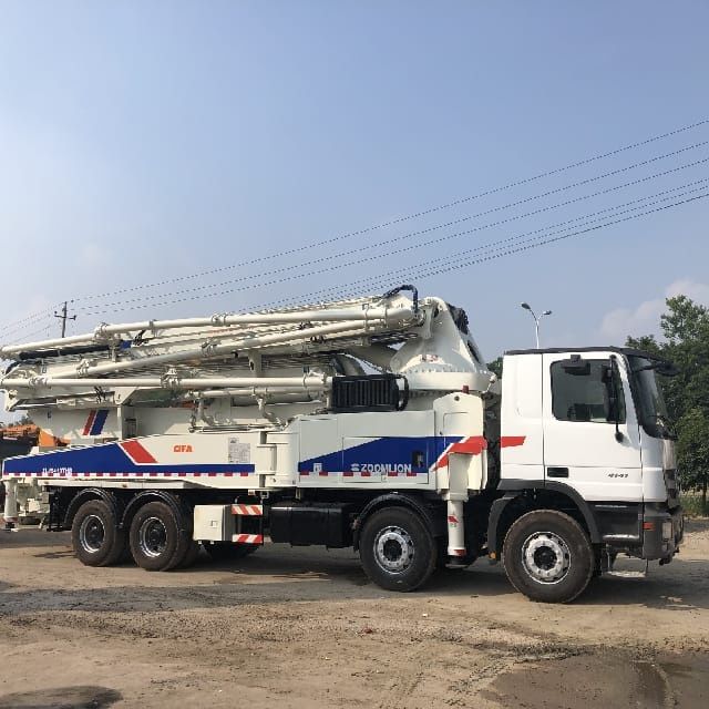 Слон!  Автобетононасос!  АБН!