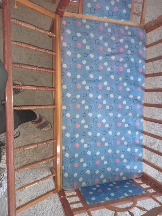 Деревянный кровать для детей