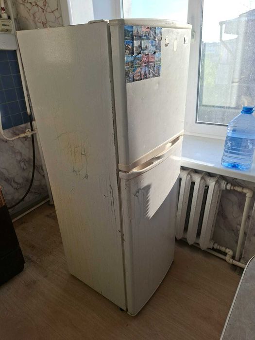 Продам холодильник рабочий