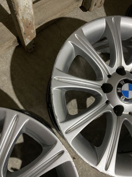 Продам диски на бмв или камри 30