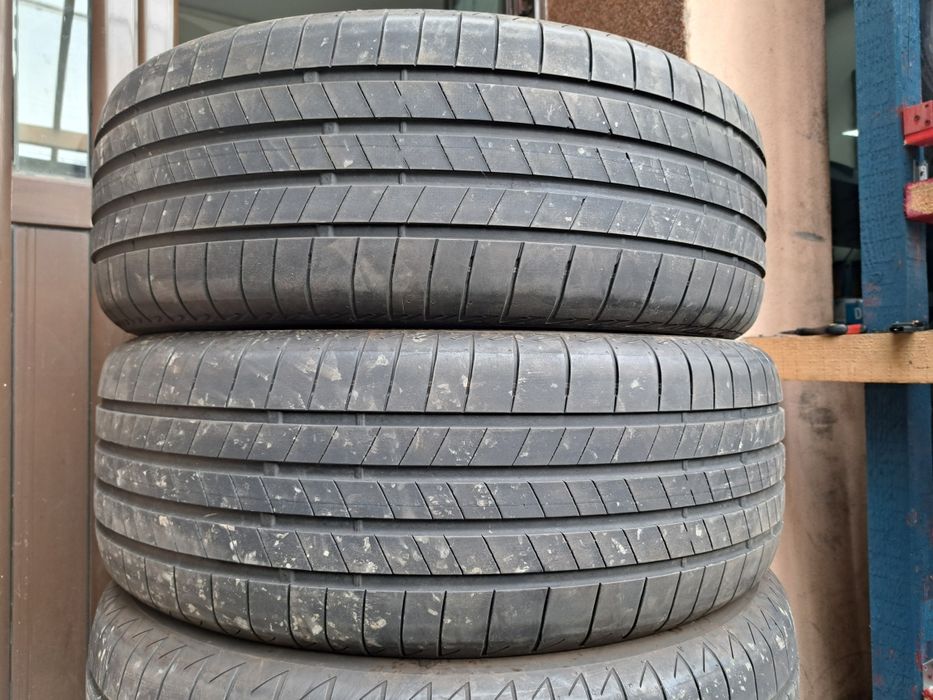 4 anvelope 235/60 R18 Bridgestone