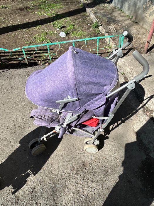 Продаю прогулочную коляску
